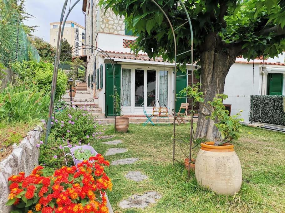 Relaxing 2p In Front Of A Lovely Garden Leilighet
